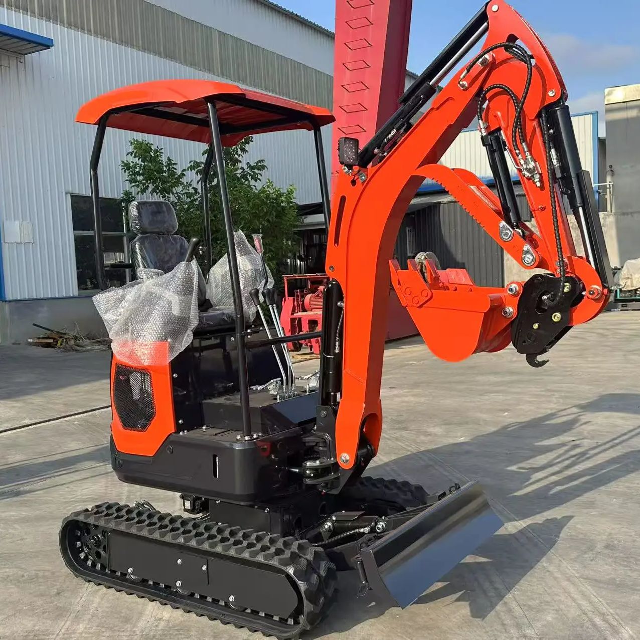 1.8-ton compact construction e – обзор и цена Heavy Equipment Landscaping